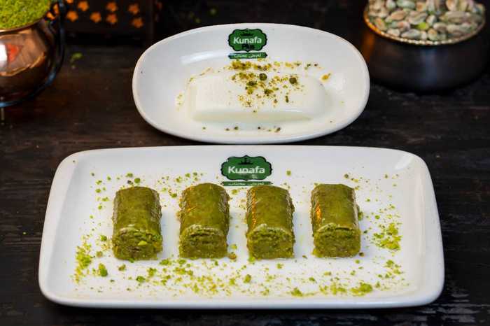 فستق سارمە لەگەڵ ئایس کرێم